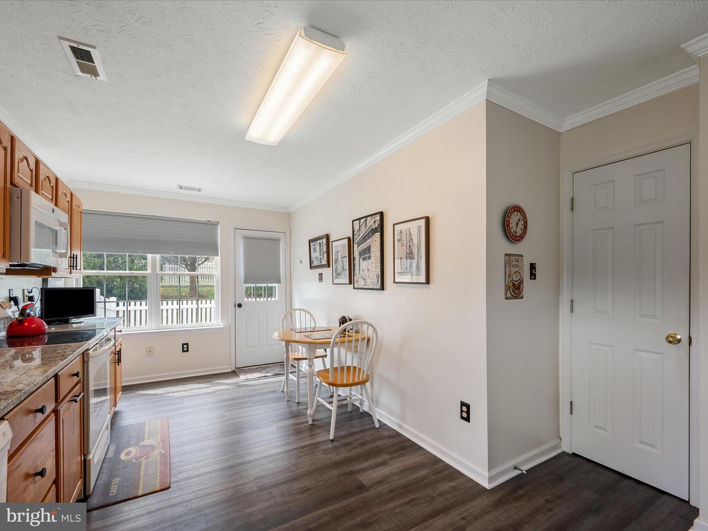 222 CRESTWOOD LN, WINCHESTER, Virginia 22602, 2 Bedrooms Bedrooms, ,2 BathroomsBathrooms,Residential,For sale,222 CRESTWOOD LN,VAFV2037554 MLS # VAFV2037554