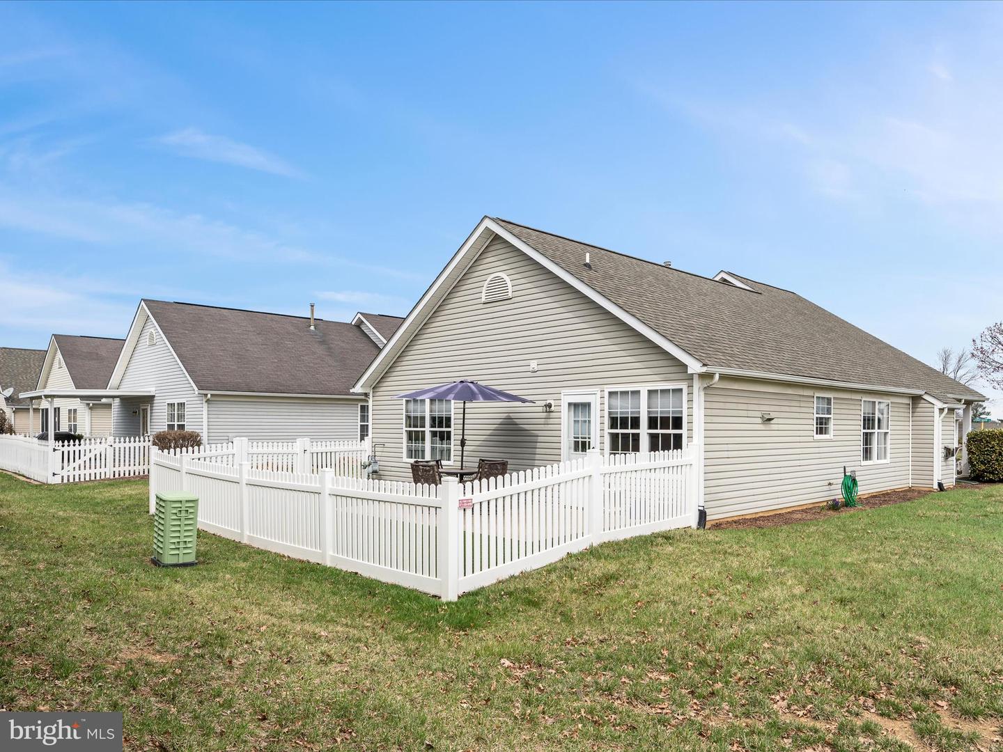 222 CRESTWOOD LN, WINCHESTER, Virginia 22602, 2 Bedrooms Bedrooms, ,2 BathroomsBathrooms,Residential,For sale,222 CRESTWOOD LN,VAFV2037554 MLS # VAFV2037554