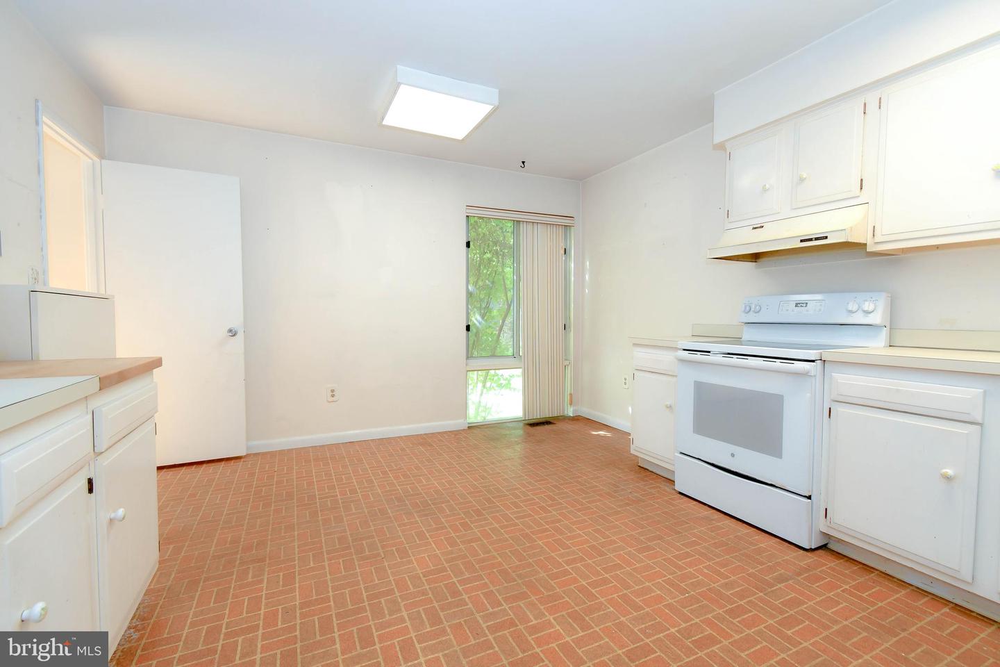 1765 WAINWRIGHT DR, RESTON, Virginia 20190, 4 Bedrooms Bedrooms, ,3 BathroomsBathrooms,Residential,For sale,1765 WAINWRIGHT DR,VAFX2275438 MLS # VAFX2275438
