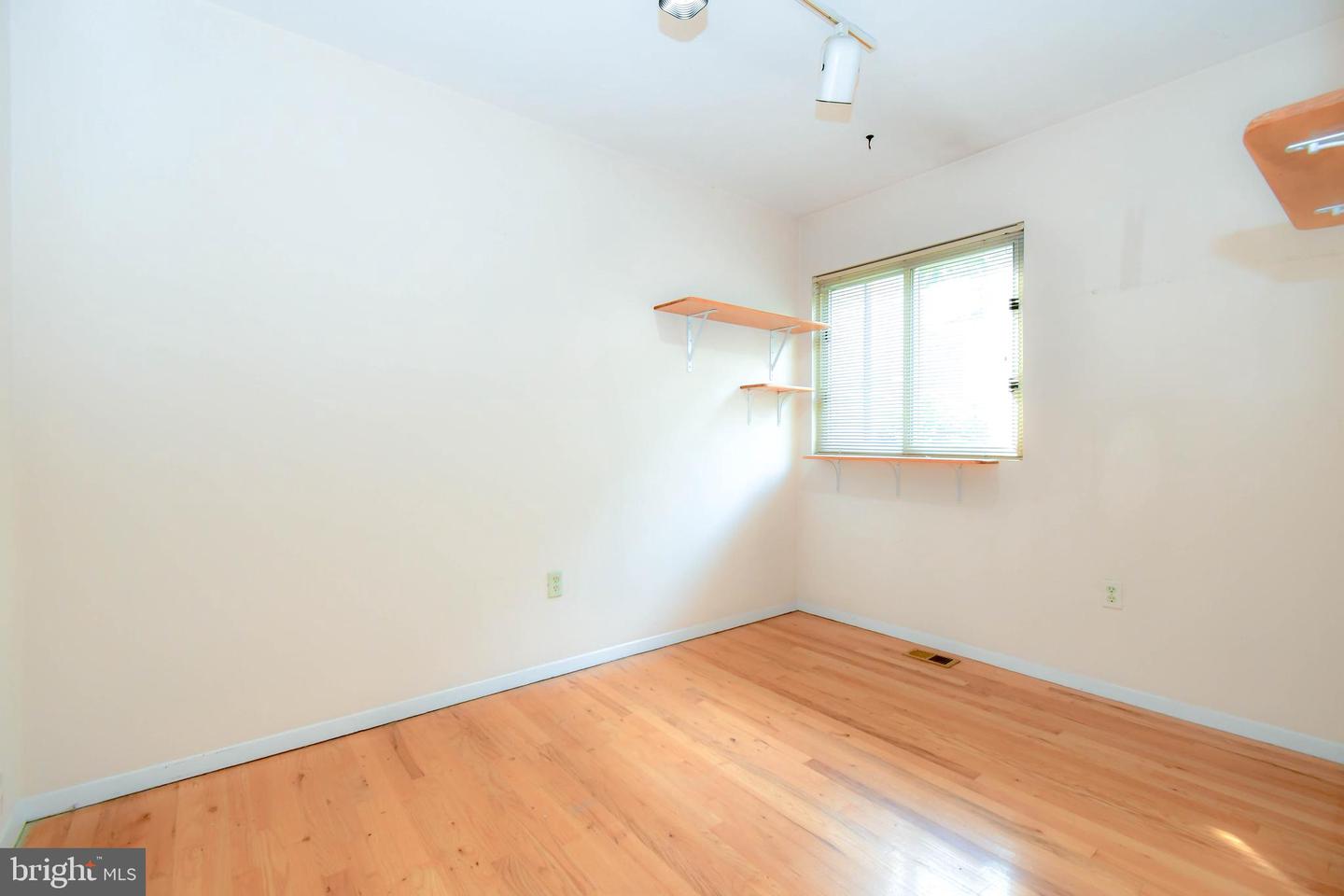 1765 WAINWRIGHT DR, RESTON, Virginia 20190, 4 Bedrooms Bedrooms, ,3 BathroomsBathrooms,Residential,For sale,1765 WAINWRIGHT DR,VAFX2275438 MLS # VAFX2275438