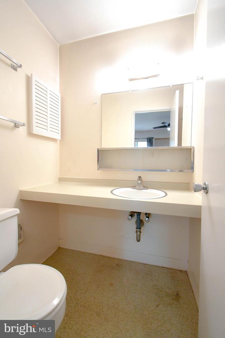 1765 WAINWRIGHT DR, RESTON, Virginia 20190, 4 Bedrooms Bedrooms, ,3 BathroomsBathrooms,Residential,For sale,1765 WAINWRIGHT DR,VAFX2275438 MLS # VAFX2275438