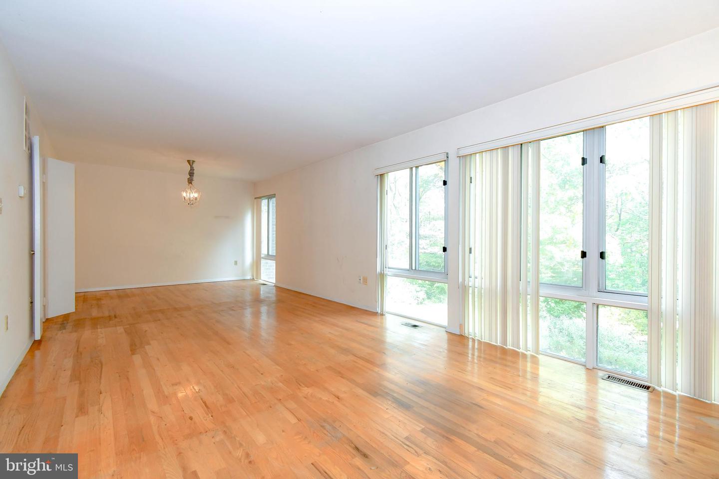 1765 WAINWRIGHT DR, RESTON, Virginia 20190, 4 Bedrooms Bedrooms, ,3 BathroomsBathrooms,Residential,For sale,1765 WAINWRIGHT DR,VAFX2275438 MLS # VAFX2275438