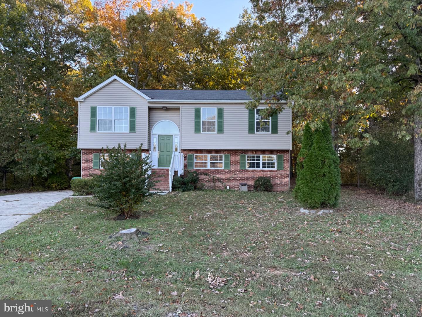 8701 ROMONA CT, FREDERICKSBURG, Virginia 22407, 6 Bedrooms Bedrooms, 9 Rooms Rooms,3 BathroomsBathrooms,Residential,For sale,8701 ROMONA CT,VASP2037100 MLS # VASP2037100