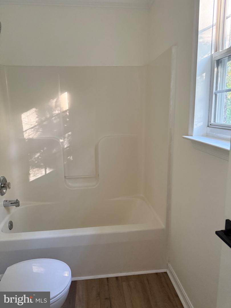 8701 ROMONA CT, FREDERICKSBURG, Virginia 22407, 6 Bedrooms Bedrooms, 9 Rooms Rooms,3 BathroomsBathrooms,Residential,For sale,8701 ROMONA CT,VASP2037100 MLS # VASP2037100