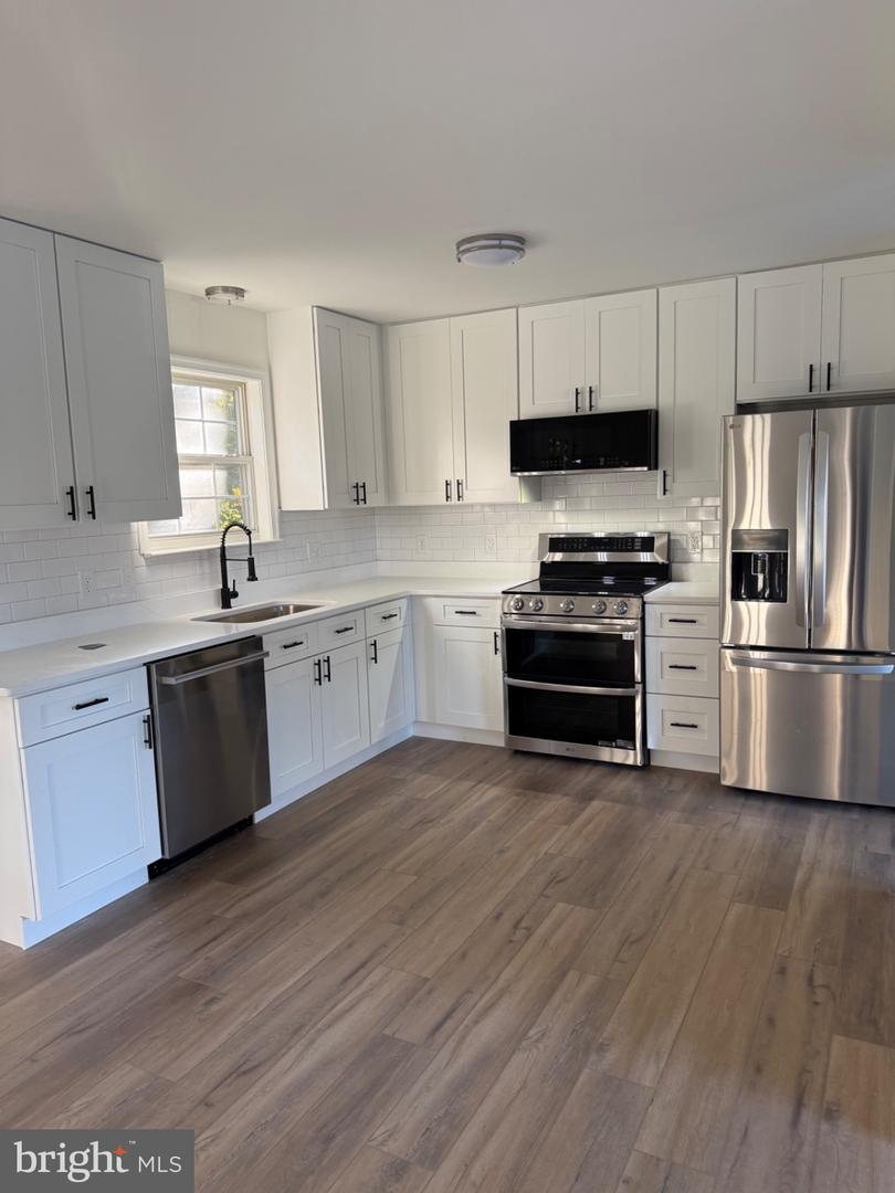 8701 ROMONA CT, FREDERICKSBURG, Virginia 22407, 6 Bedrooms Bedrooms, 9 Rooms Rooms,3 BathroomsBathrooms,Residential,For sale,8701 ROMONA CT,VASP2037100 MLS # VASP2037100