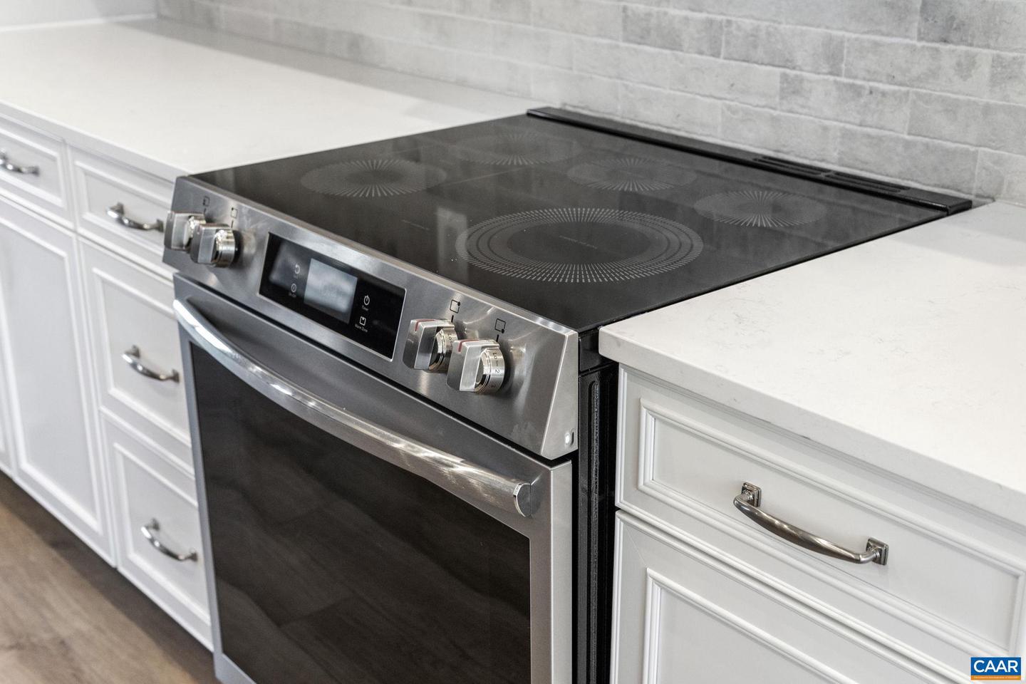 37 LINDLEY PL, CHARLOTTESVILLE, Virginia 22901, 3 Bedrooms Bedrooms, ,2 BathroomsBathrooms,Residential,For sale,37 LINDLEY PL,670262 MLS # 670262