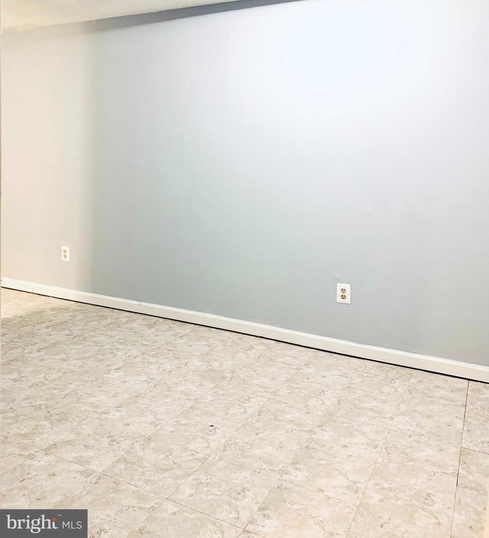 14816 LYNHODGE CT, CENTREVILLE, Virginia 20120, 2 Bedrooms Bedrooms, ,1 BathroomBathrooms,Residential,For sale,14816 LYNHODGE CT,VAFX2275544 MLS # VAFX2275544