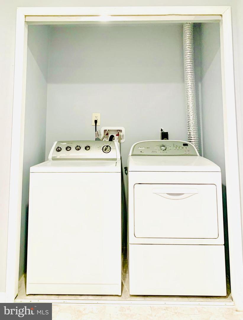 14816 LYNHODGE CT, CENTREVILLE, Virginia 20120, 2 Bedrooms Bedrooms, ,1 BathroomBathrooms,Residential,For sale,14816 LYNHODGE CT,VAFX2275544 MLS # VAFX2275544