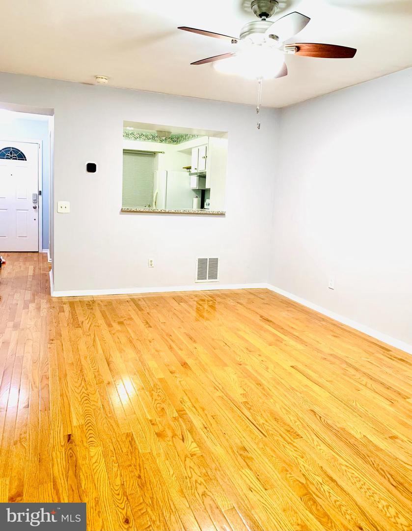 14816 LYNHODGE CT, CENTREVILLE, Virginia 20120, 2 Bedrooms Bedrooms, ,1 BathroomBathrooms,Residential,For sale,14816 LYNHODGE CT,VAFX2275544 MLS # VAFX2275544