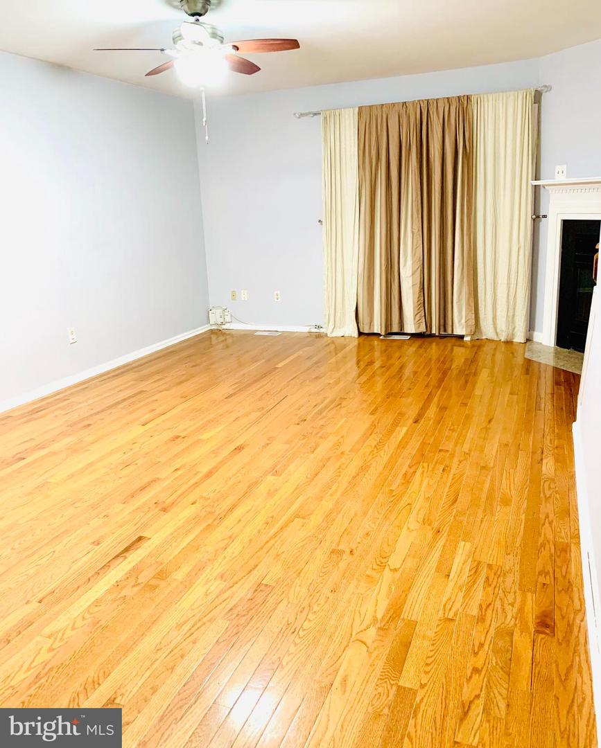 14816 LYNHODGE CT, CENTREVILLE, Virginia 20120, 2 Bedrooms Bedrooms, ,1 BathroomBathrooms,Residential,For sale,14816 LYNHODGE CT,VAFX2275544 MLS # VAFX2275544