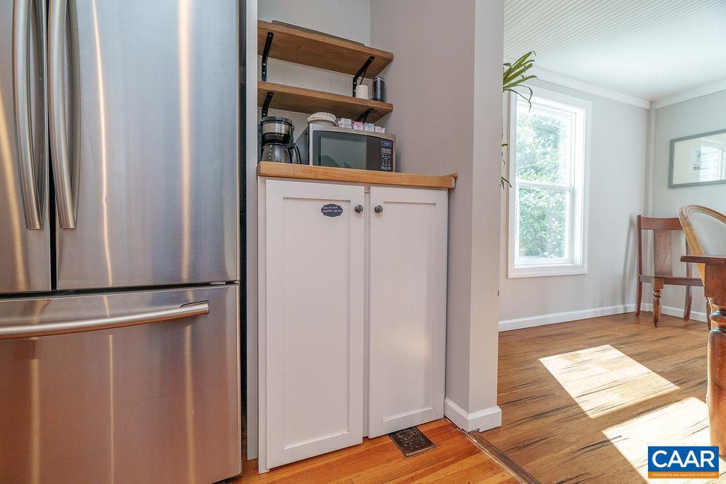 1112 MONTROSE AVE, CHARLOTTESVILLE, Virginia 22902, 2 Bedrooms Bedrooms, ,1 BathroomBathrooms,Residential,For sale,1112 MONTROSE AVE,670268 MLS # 670268