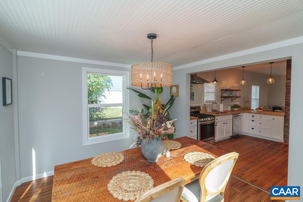 1112 MONTROSE AVE, CHARLOTTESVILLE, Virginia 22902, 2 Bedrooms Bedrooms, ,1 BathroomBathrooms,Residential,For sale,1112 MONTROSE AVE,670268 MLS # 670268