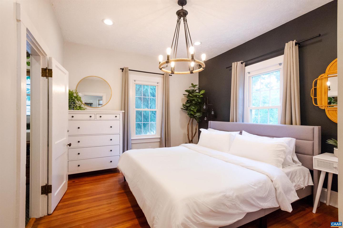 1112 MONTROSE AVE, CHARLOTTESVILLE, Virginia 22902, 2 Bedrooms Bedrooms, ,1 BathroomBathrooms,Residential,For sale,1112 MONTROSE AVE,670268 MLS # 670268