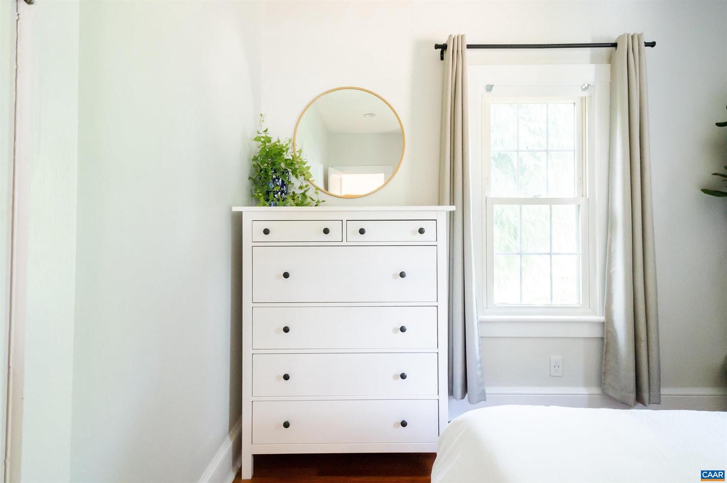 1112 MONTROSE AVE, CHARLOTTESVILLE, Virginia 22902, 2 Bedrooms Bedrooms, ,1 BathroomBathrooms,Residential,For sale,1112 MONTROSE AVE,670268 MLS # 670268