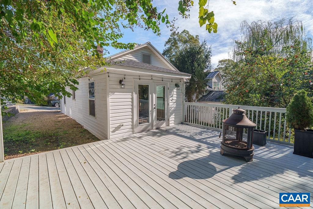 1112 MONTROSE AVE, CHARLOTTESVILLE, Virginia 22902, 2 Bedrooms Bedrooms, ,1 BathroomBathrooms,Residential,For sale,1112 MONTROSE AVE,670268 MLS # 670268