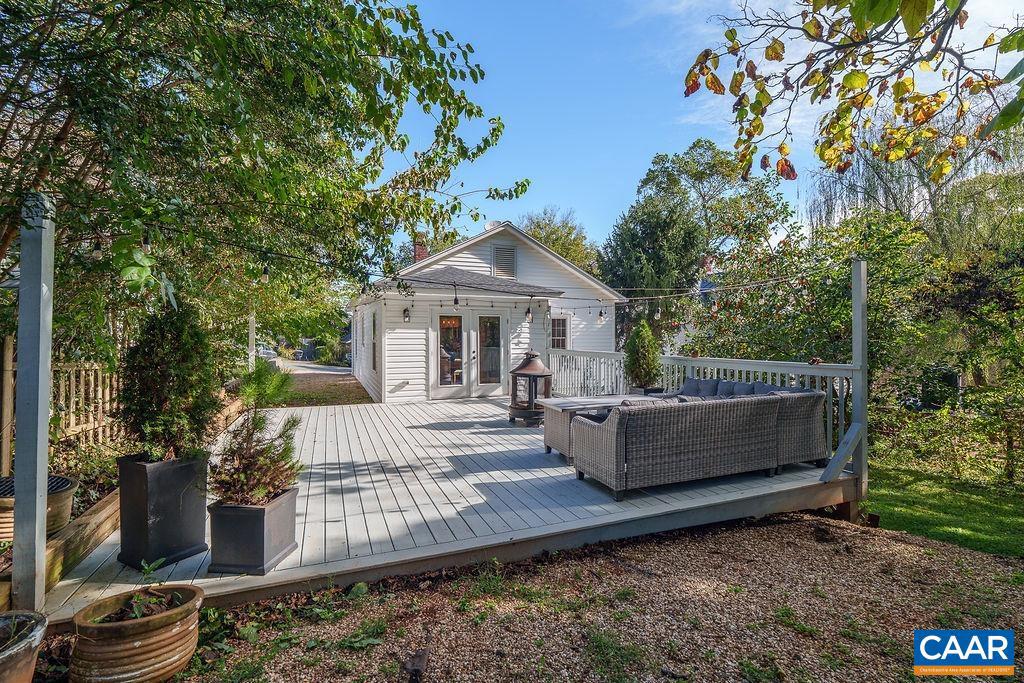 1112 MONTROSE AVE, CHARLOTTESVILLE, Virginia 22902, 2 Bedrooms Bedrooms, ,1 BathroomBathrooms,Residential,For sale,1112 MONTROSE AVE,670268 MLS # 670268