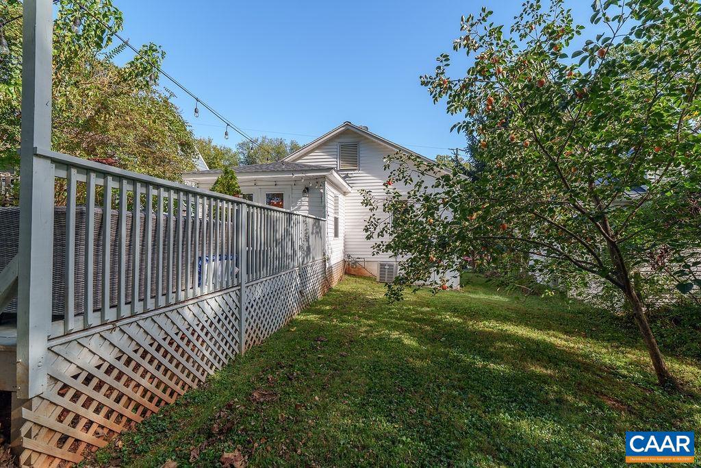 1112 MONTROSE AVE, CHARLOTTESVILLE, Virginia 22902, 2 Bedrooms Bedrooms, ,1 BathroomBathrooms,Residential,For sale,1112 MONTROSE AVE,670268 MLS # 670268