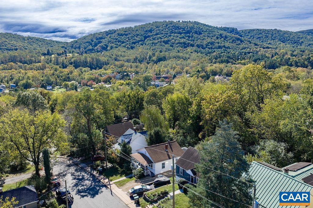 1112 MONTROSE AVE, CHARLOTTESVILLE, Virginia 22902, 2 Bedrooms Bedrooms, ,1 BathroomBathrooms,Residential,For sale,1112 MONTROSE AVE,670268 MLS # 670268