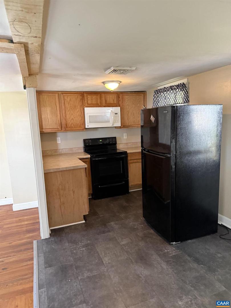 35 STANLEY ST, STAUNTON, Virginia 24401, 3 Bedrooms Bedrooms, ,1 BathroomBathrooms,Residential,For sale,35 STANLEY ST,670271 MLS # 670271 35 STANLEY ST, STAUNTON, Virginia 24401, 3 Bedrooms Bedrooms, ,1 BathroomBathrooms,Residential,For sale,35 STANLEY ST,670271 MLS # 670271