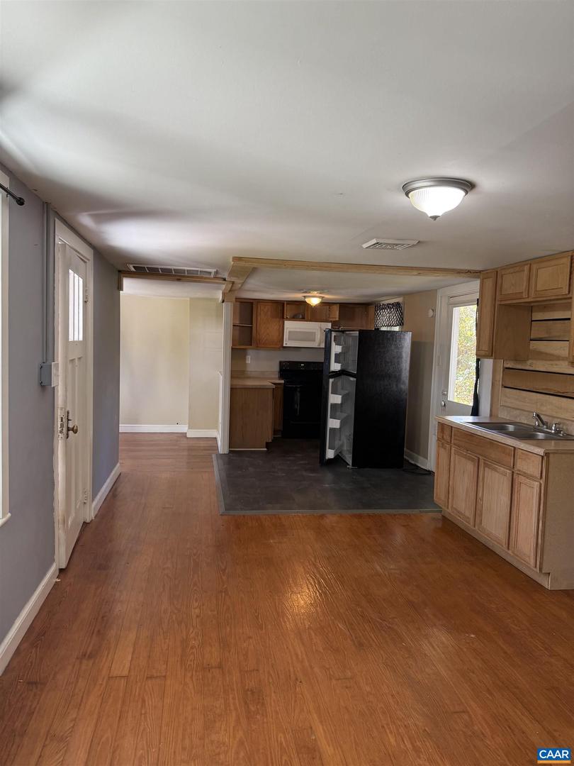 35 STANLEY ST, STAUNTON, Virginia 24401, 3 Bedrooms Bedrooms, ,1 BathroomBathrooms,Residential,For sale,35 STANLEY ST,670271 MLS # 670271 35 STANLEY ST, STAUNTON, Virginia 24401, 3 Bedrooms Bedrooms, ,1 BathroomBathrooms,Residential,For sale,35 STANLEY ST,670271 MLS # 670271