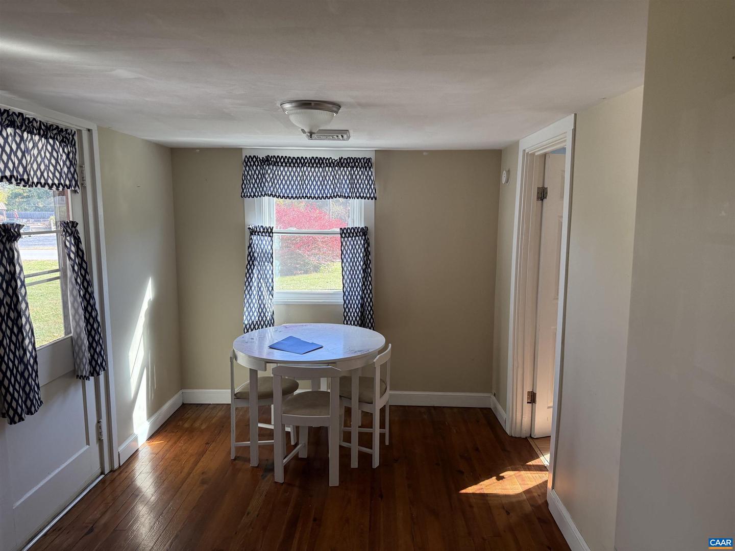 35 STANLEY ST, STAUNTON, Virginia 24401, 3 Bedrooms Bedrooms, ,1 BathroomBathrooms,Residential,For sale,35 STANLEY ST,670271 MLS # 670271 35 STANLEY ST, STAUNTON, Virginia 24401, 3 Bedrooms Bedrooms, ,1 BathroomBathrooms,Residential,For sale,35 STANLEY ST,670271 MLS # 670271