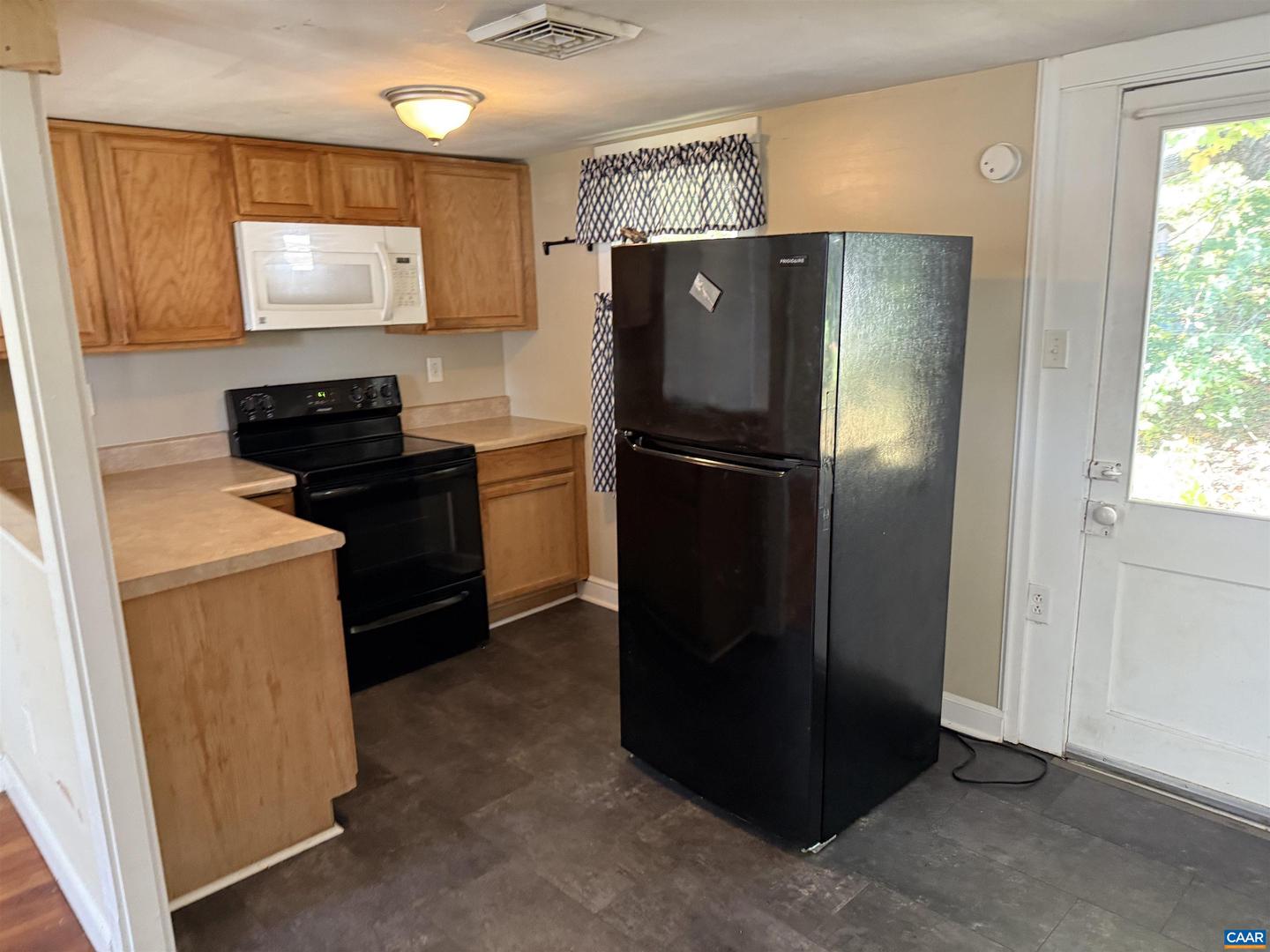 35 STANLEY ST, STAUNTON, Virginia 24401, 3 Bedrooms Bedrooms, ,1 BathroomBathrooms,Residential,For sale,35 STANLEY ST,670271 MLS # 670271 35 STANLEY ST, STAUNTON, Virginia 24401, 3 Bedrooms Bedrooms, ,1 BathroomBathrooms,Residential,For sale,35 STANLEY ST,670271 MLS # 670271