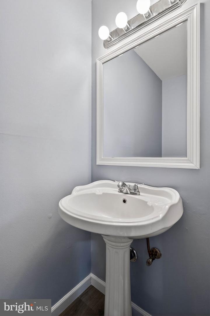 15237 FLINTLOCK TER, WOODBRIDGE, Virginia 22191, 4 Bedrooms Bedrooms, ,3 BathroomsBathrooms,Residential,For sale,15237 FLINTLOCK TER,VAPW2106478 MLS # VAPW2106478