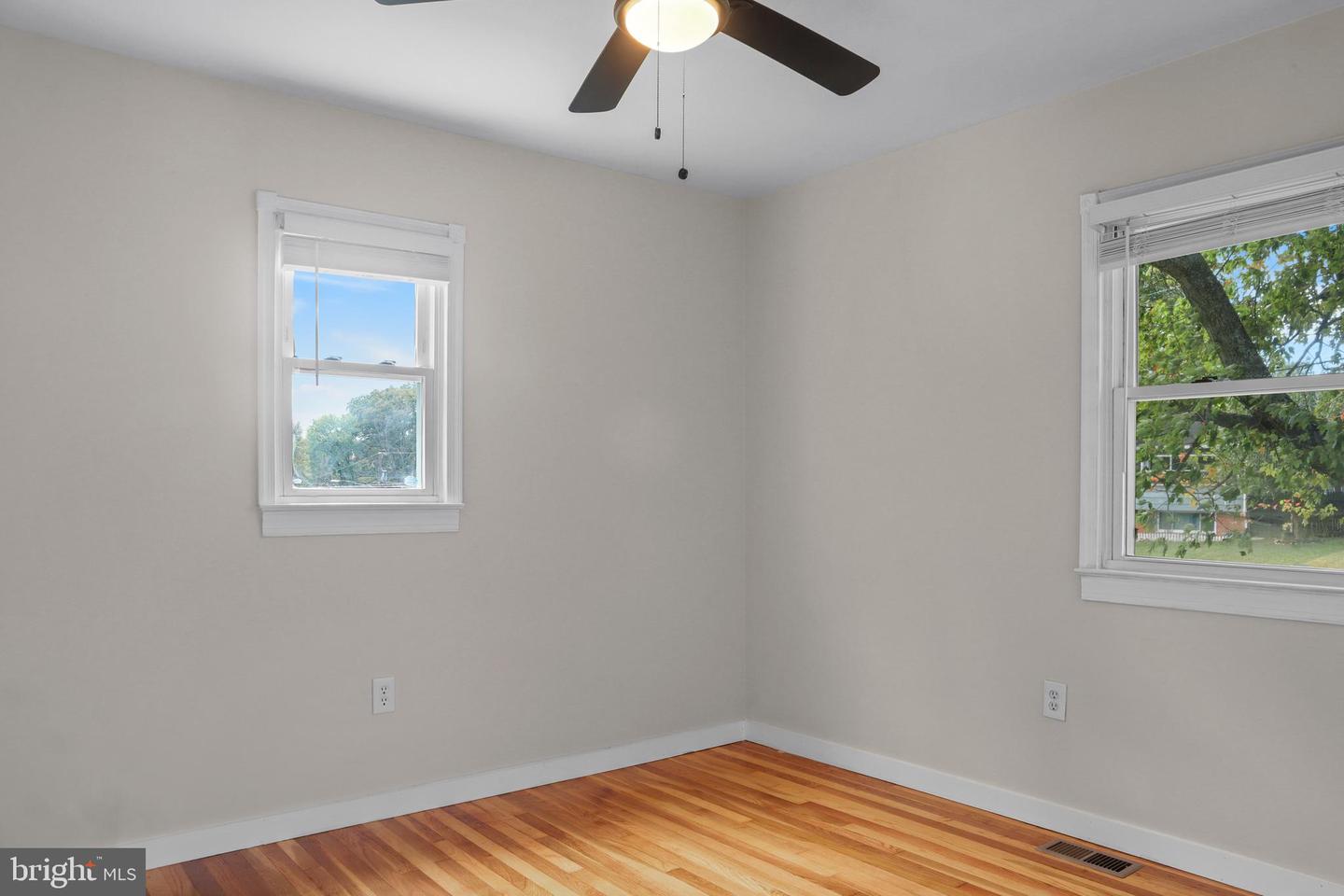 1520 MARYLAND AVE, WOODBRIDGE, Virginia 22191, 4 Bedrooms Bedrooms, ,2 BathroomsBathrooms,Residential,For sale,1520 MARYLAND AVE,VAPW2106486 MLS # VAPW2106486