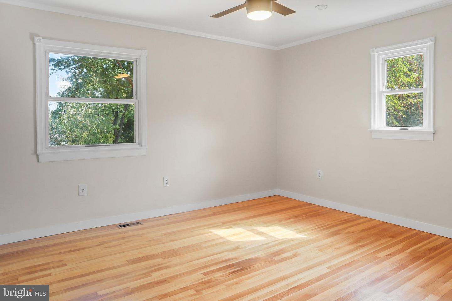 1520 MARYLAND AVE, WOODBRIDGE, Virginia 22191, 4 Bedrooms Bedrooms, ,2 BathroomsBathrooms,Residential,For sale,1520 MARYLAND AVE,VAPW2106486 MLS # VAPW2106486