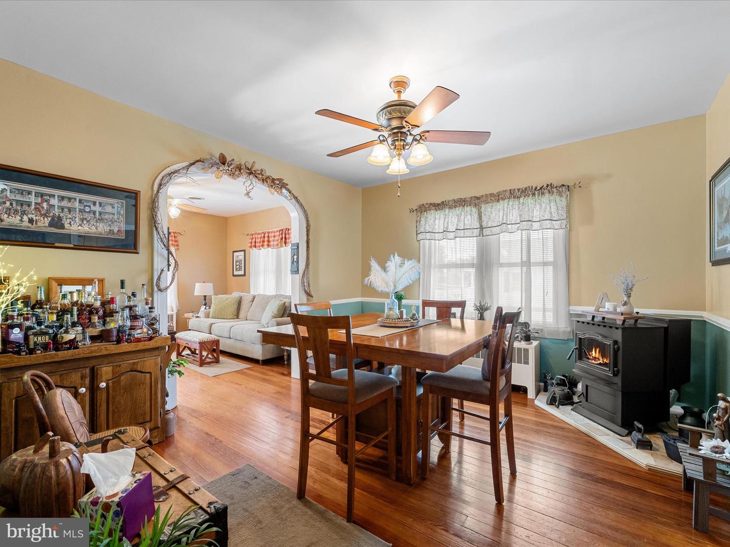 236 WALNUT ST, BERRYVILLE, Virginia 22611, 3 Bedrooms Bedrooms, ,1 BathroomBathrooms,Residential,For sale,236 WALNUT ST,VACL2006170 MLS # VACL2006170