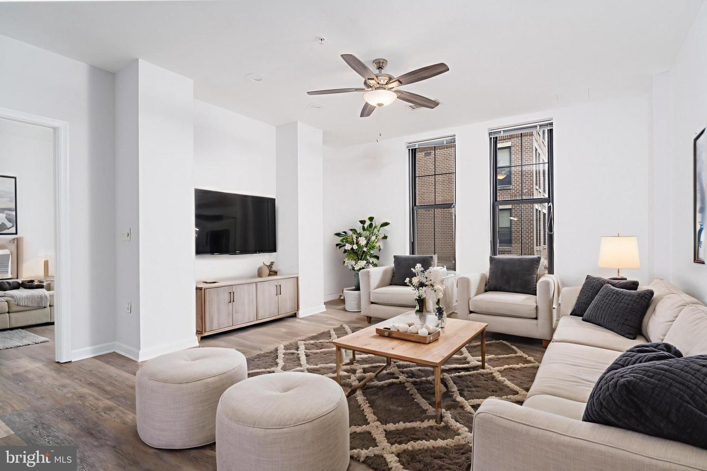 444 W BROAD ST #401, FALLS CHURCH, Virginia 22046, 2 Bedrooms Bedrooms, ,2 BathroomsBathrooms,Residential,For sale,444 W BROAD ST #401,VAFA2003364 MLS # VAFA2003364
