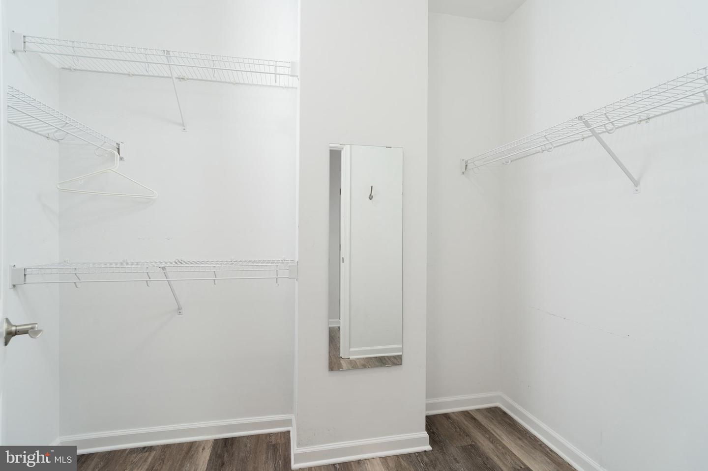 444 W BROAD ST #401, FALLS CHURCH, Virginia 22046, 2 Bedrooms Bedrooms, ,2 BathroomsBathrooms,Residential,For sale,444 W BROAD ST #401,VAFA2003364 MLS # VAFA2003364