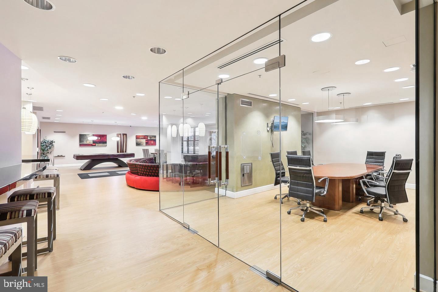 444 W BROAD ST #401, FALLS CHURCH, Virginia 22046, 2 Bedrooms Bedrooms, ,2 BathroomsBathrooms,Residential,For sale,444 W BROAD ST #401,VAFA2003364 MLS # VAFA2003364