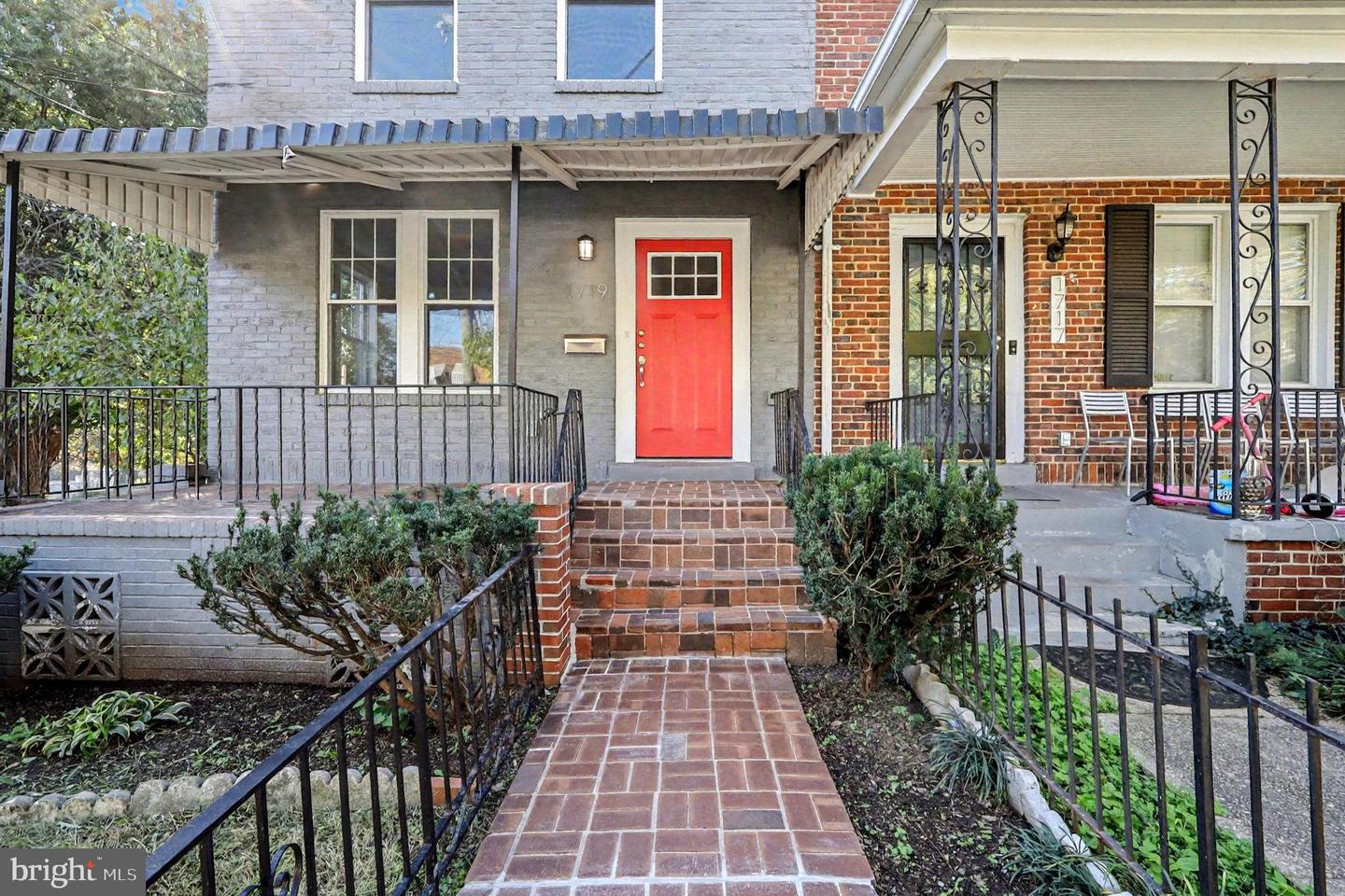 1719 FRANKFORD ST SE, WASHINGTON, District Of Columbia 20020, 4 Bedrooms Bedrooms, ,2 BathroomsBathrooms,Residential,For sale,1719 FRANKFORD ST SE,DCDC2228274 MLS # DCDC2228274