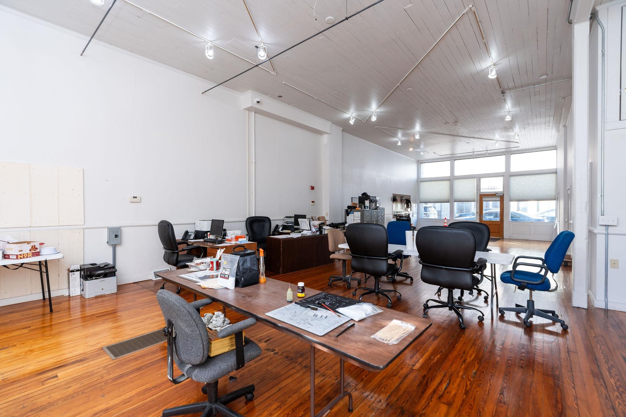 111 S AUGUSTA ST, STAUNTON, Virginia 24401, ,Commercial,111 S AUGUSTA ST,670263 MLS # 670263 111 S AUGUSTA ST, STAUNTON, Virginia 24401, ,Commercial,111 S AUGUSTA ST,670263 MLS # 670263