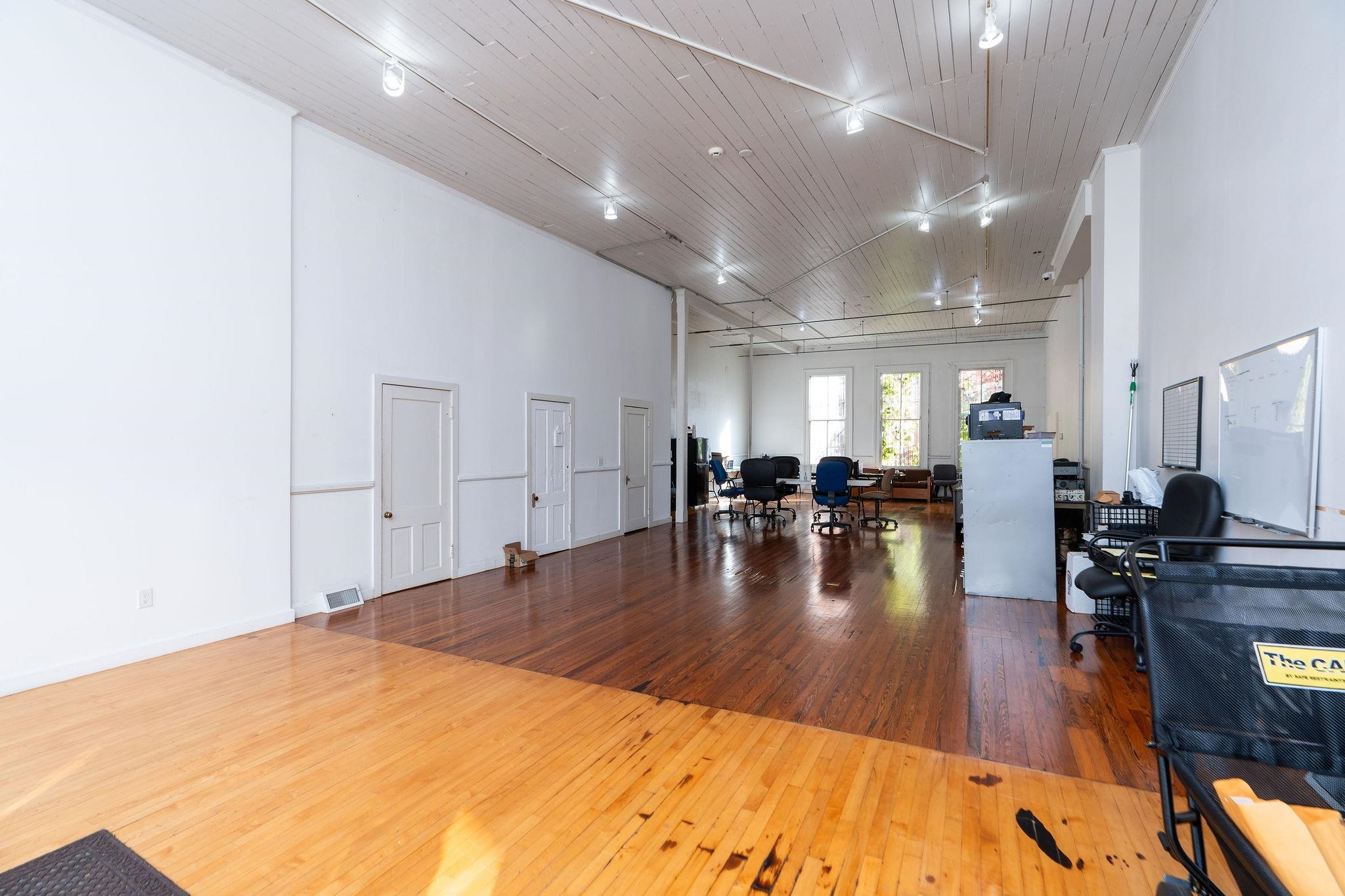 111 S AUGUSTA ST, STAUNTON, Virginia 24401, ,Commercial,111 S AUGUSTA ST,670263 MLS # 670263 111 S AUGUSTA ST, STAUNTON, Virginia 24401, ,Commercial,111 S AUGUSTA ST,670263 MLS # 670263