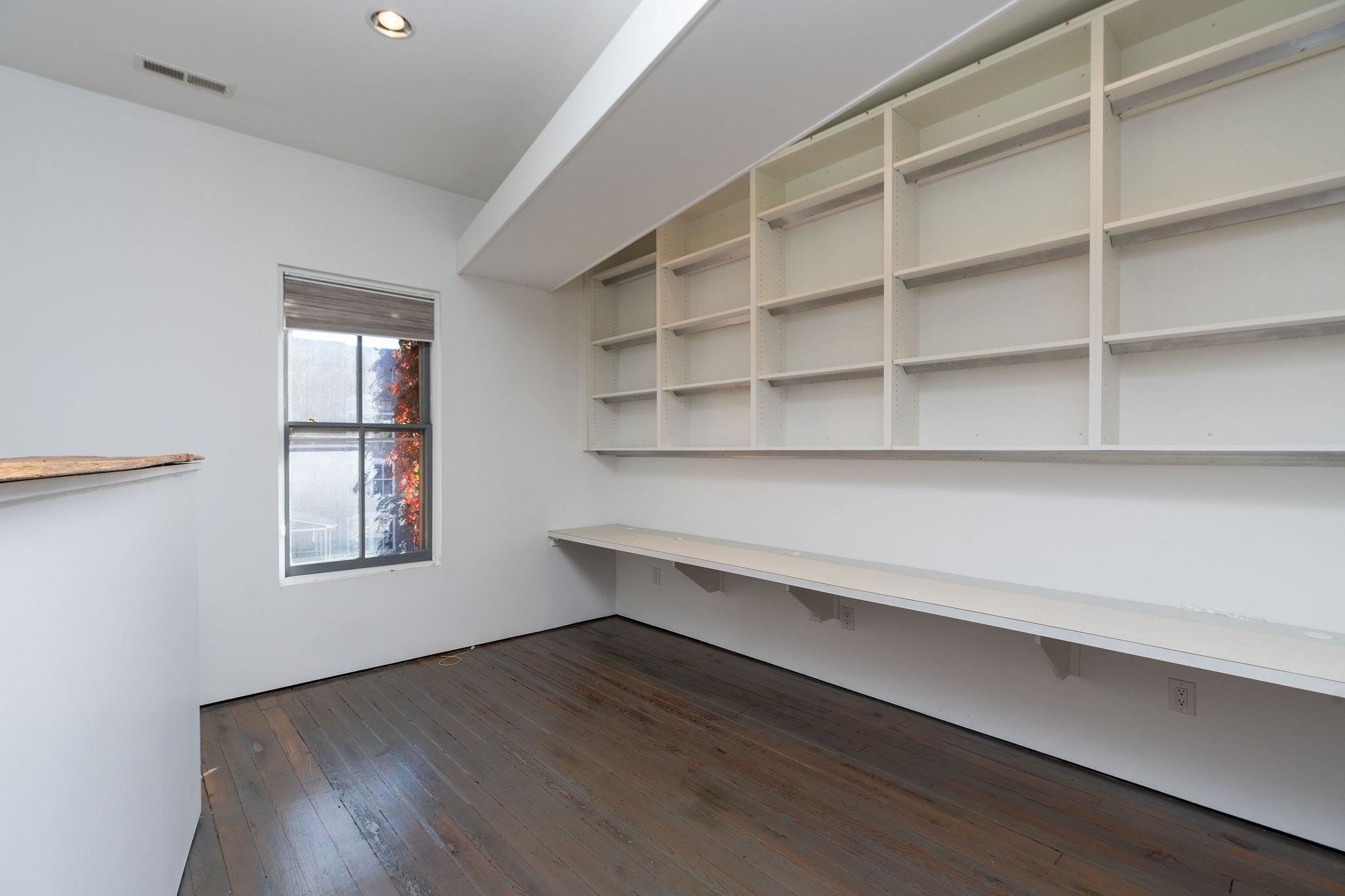 111 S AUGUSTA ST, STAUNTON, Virginia 24401, ,Commercial,111 S AUGUSTA ST,670263 MLS # 670263 111 S AUGUSTA ST, STAUNTON, Virginia 24401, ,Commercial,111 S AUGUSTA ST,670263 MLS # 670263