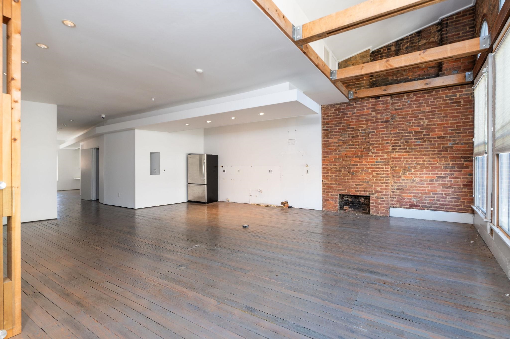 111 S AUGUSTA ST, STAUNTON, Virginia 24401, ,Commercial,111 S AUGUSTA ST,670263 MLS # 670263 111 S AUGUSTA ST, STAUNTON, Virginia 24401, ,Commercial,111 S AUGUSTA ST,670263 MLS # 670263