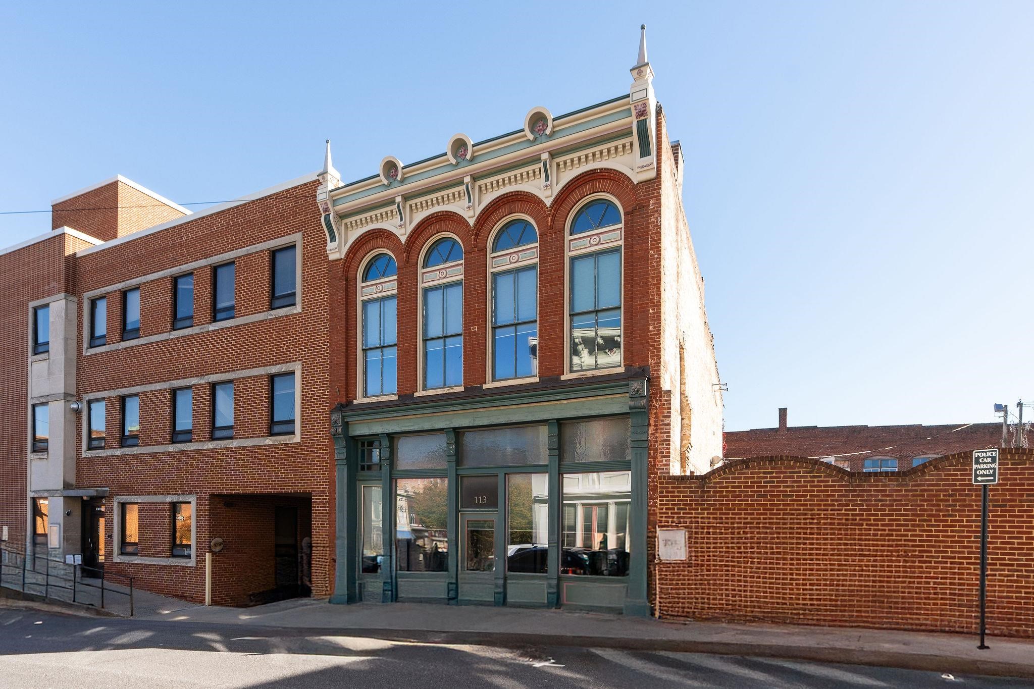 111 S AUGUSTA ST, STAUNTON, Virginia 24401, ,Commercial,111 S AUGUSTA ST,670263 MLS # 670263 111 S AUGUSTA ST, STAUNTON, Virginia 24401, ,Commercial,111 S AUGUSTA ST,670263 MLS # 670263