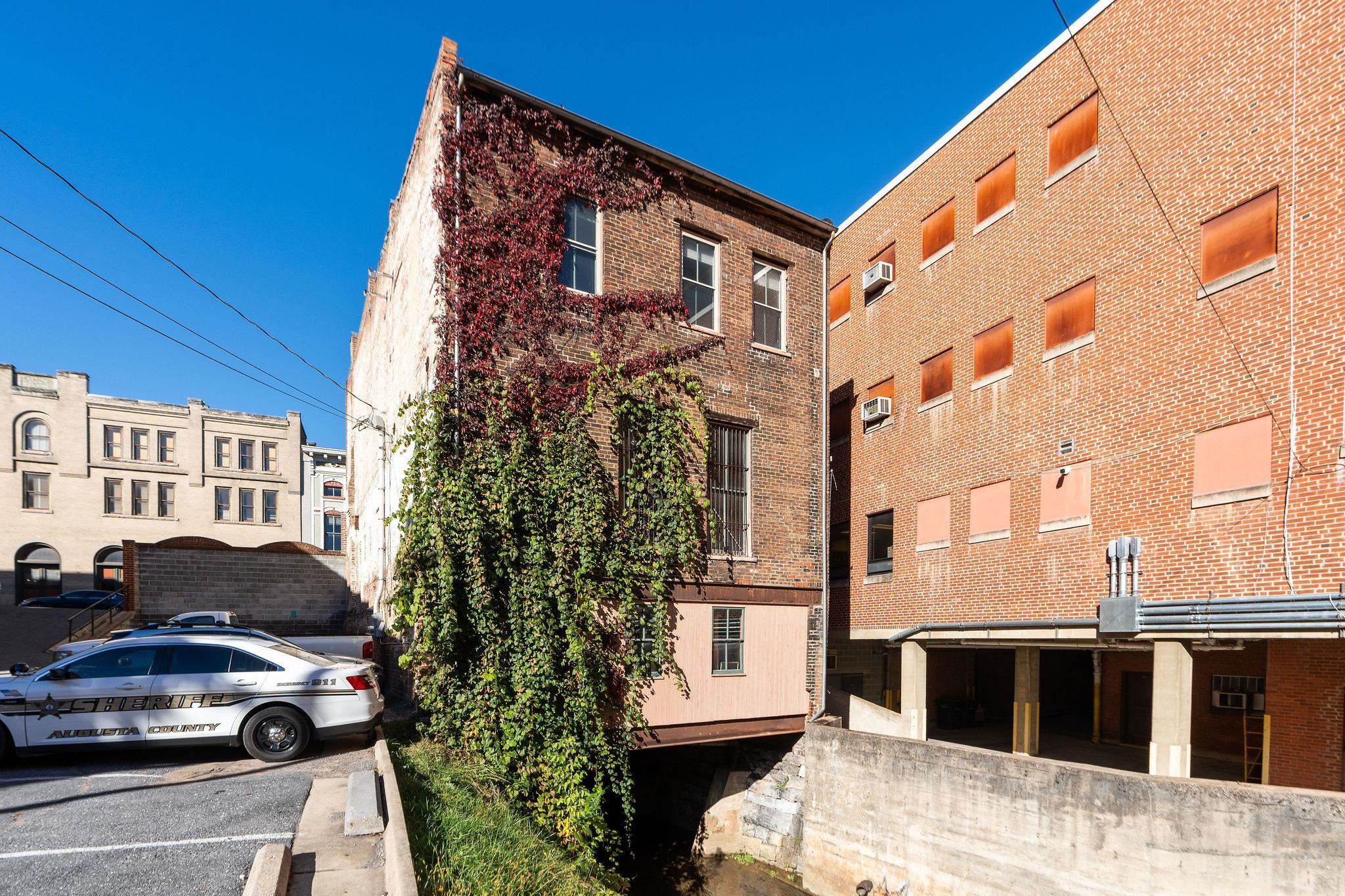 111 S AUGUSTA ST, STAUNTON, Virginia 24401, ,Commercial,111 S AUGUSTA ST,670263 MLS # 670263 111 S AUGUSTA ST, STAUNTON, Virginia 24401, ,Commercial,111 S AUGUSTA ST,670263 MLS # 670263