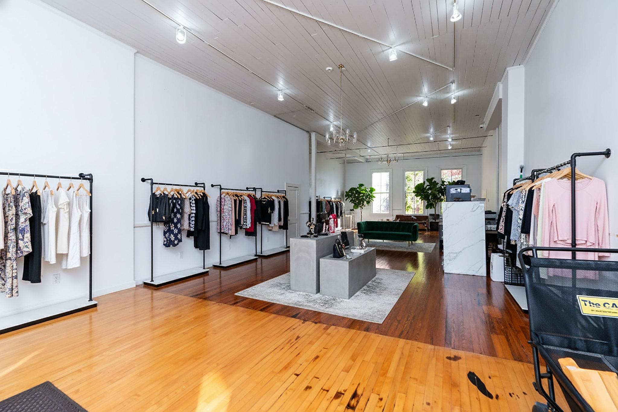 111 S AUGUSTA ST, STAUNTON, Virginia 24401, ,Commercial,111 S AUGUSTA ST,670263 MLS # 670263 111 S AUGUSTA ST, STAUNTON, Virginia 24401, ,Commercial,111 S AUGUSTA ST,670263 MLS # 670263