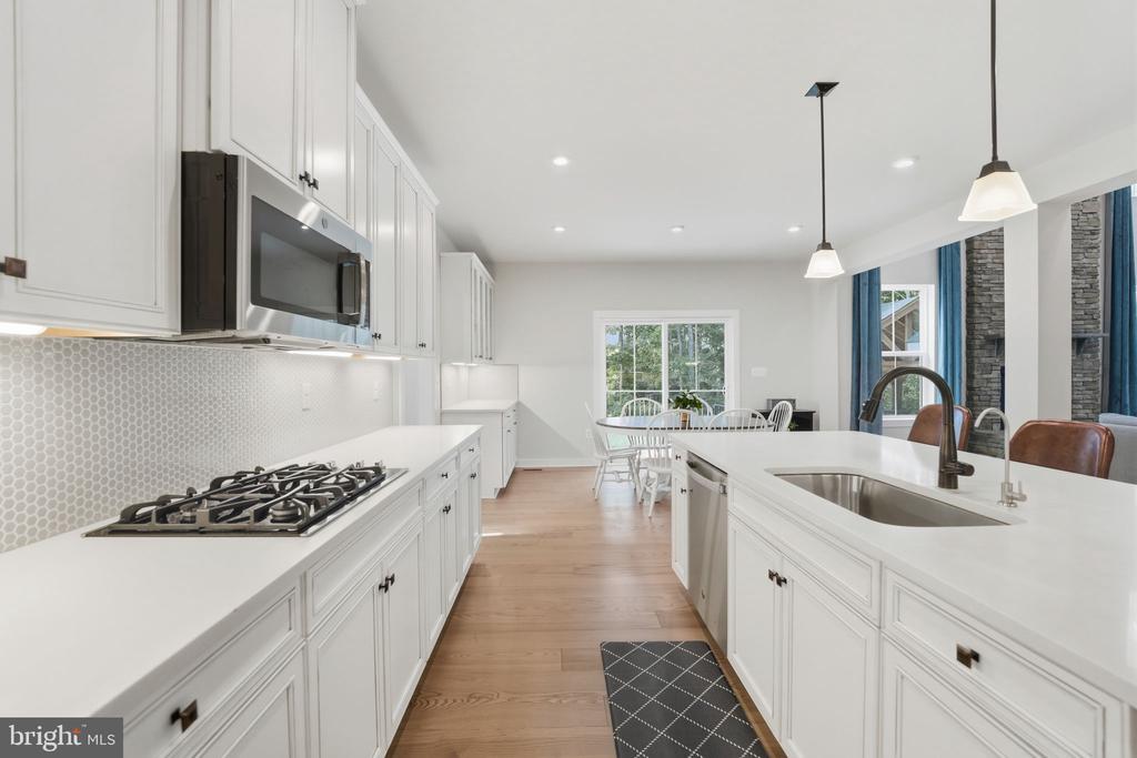 11202 PRESWICK LN, SPOTSYLVANIA, Virginia 22551, 7 Bedrooms Bedrooms, ,5 BathroomsBathrooms,Residential,11202 PRESWICK LN,VASP2036546 MLS # VASP2036546