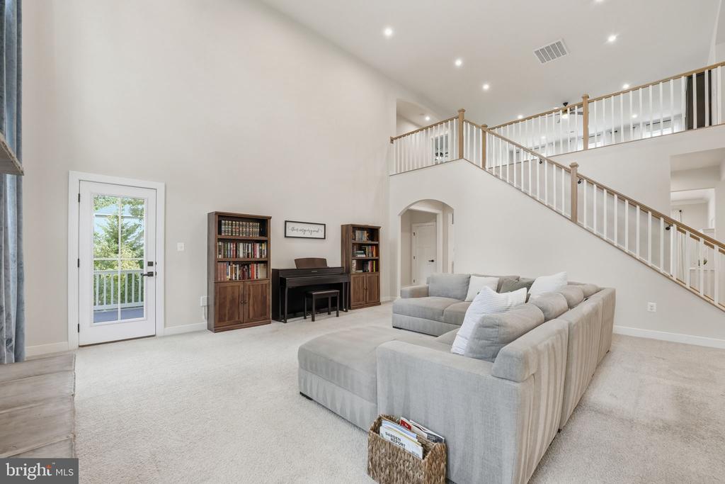 11202 PRESWICK LN, SPOTSYLVANIA, Virginia 22551, 7 Bedrooms Bedrooms, ,5 BathroomsBathrooms,Residential,11202 PRESWICK LN,VASP2036546 MLS # VASP2036546