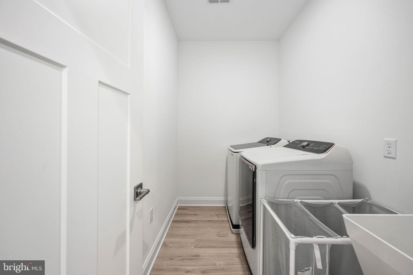 11302 RADCLIFF TER, SPOTSYLVANIA, Virginia 22551, 5 Bedrooms Bedrooms, ,4 BathroomsBathrooms,Residential,For sale,11302 RADCLIFF TER,VASP2033994 MLS # VASP2033994