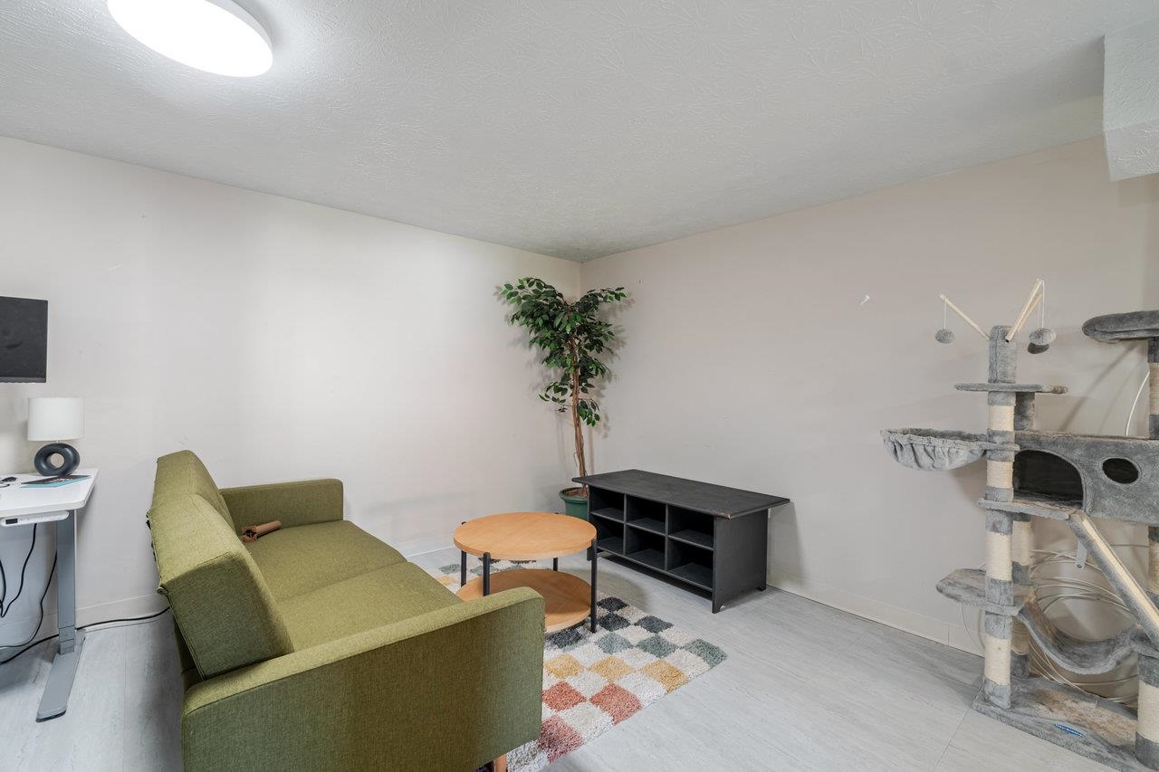 316 THOMAS ST, STAUNTON, Virginia 24401, 3 Bedrooms Bedrooms, ,2 BathroomsBathrooms,Residential,316 THOMAS ST,670285 MLS # 670285