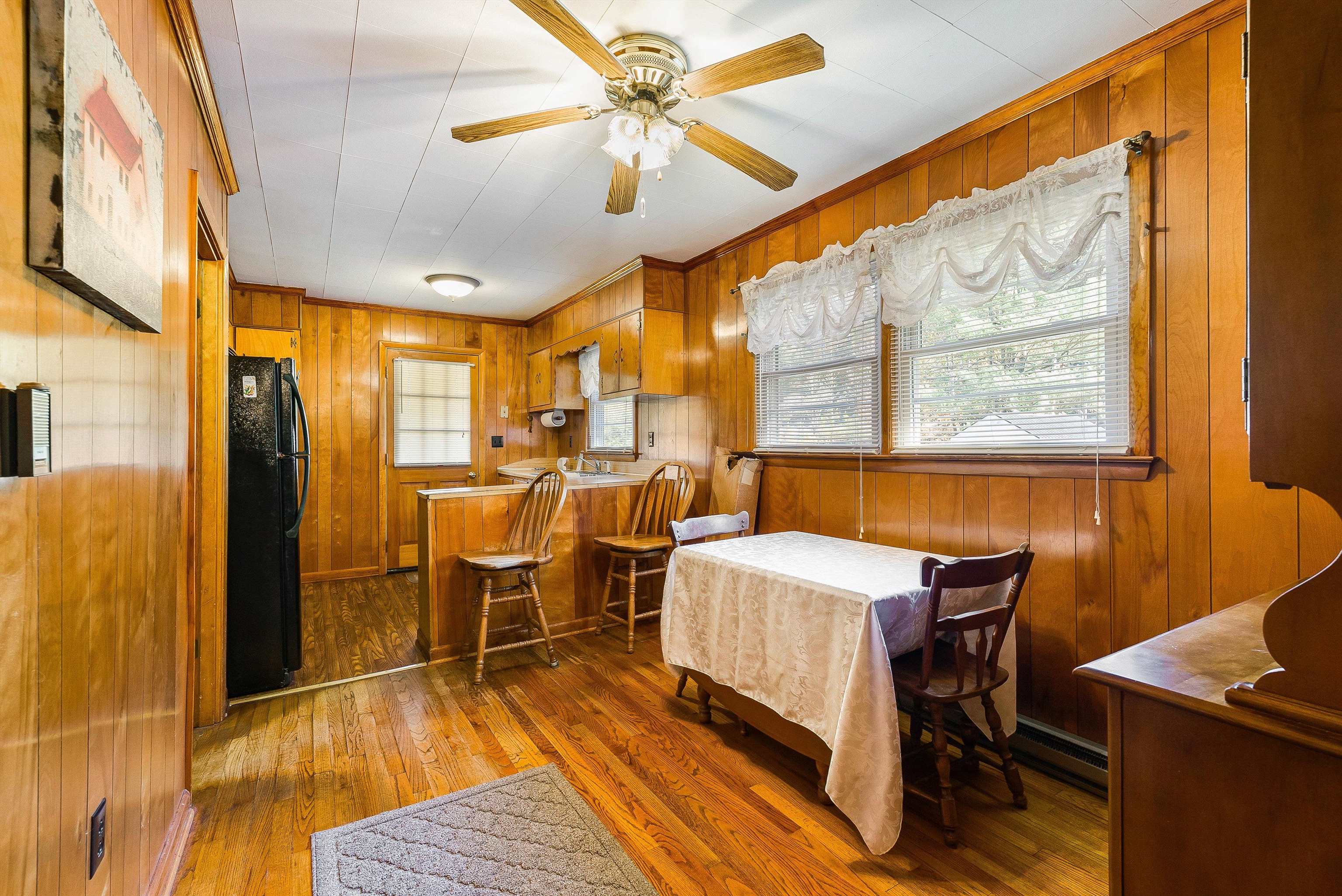 13 JEFF GORDON'S LN, GOSHEN, Virginia 24439, 3 Bedrooms Bedrooms, ,1 BathroomBathrooms,Residential,13 JEFF GORDON'S LN,670291 MLS # 670291