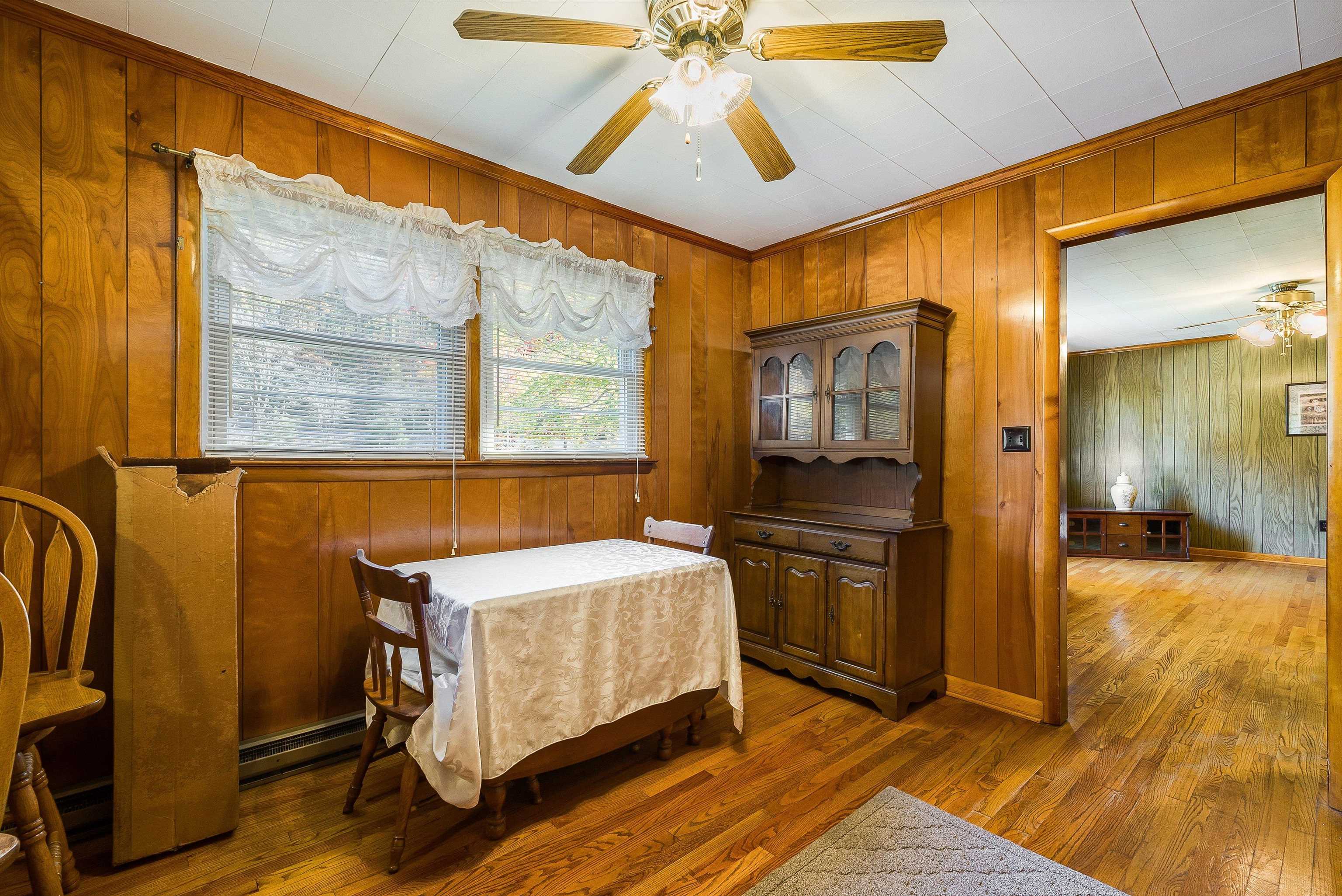 13 JEFF GORDON'S LN, GOSHEN, Virginia 24439, 3 Bedrooms Bedrooms, ,1 BathroomBathrooms,Residential,13 JEFF GORDON'S LN,670291 MLS # 670291