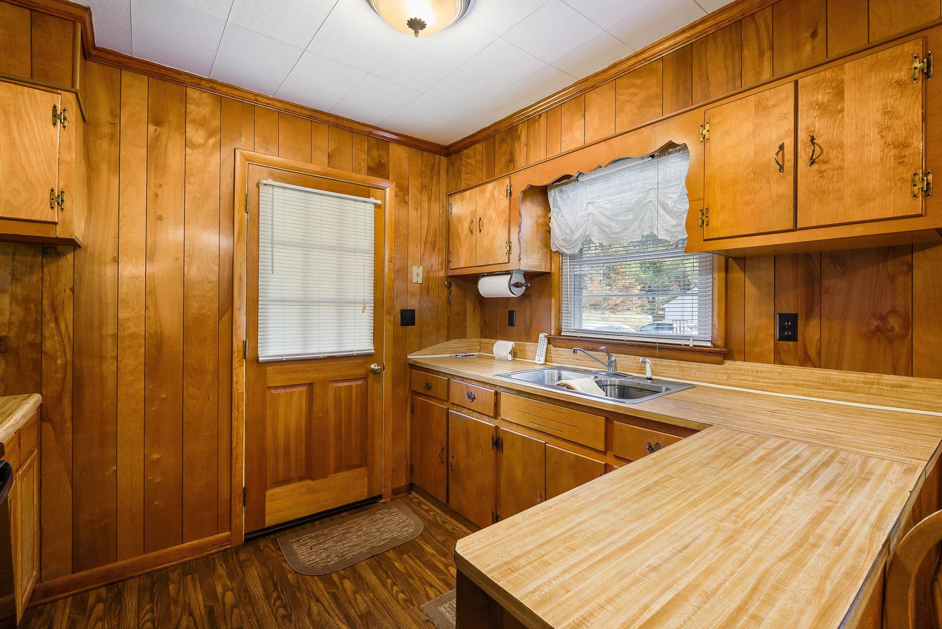 13 JEFF GORDON'S LN, GOSHEN, Virginia 24439, 3 Bedrooms Bedrooms, ,1 BathroomBathrooms,Residential,13 JEFF GORDON'S LN,670291 MLS # 670291