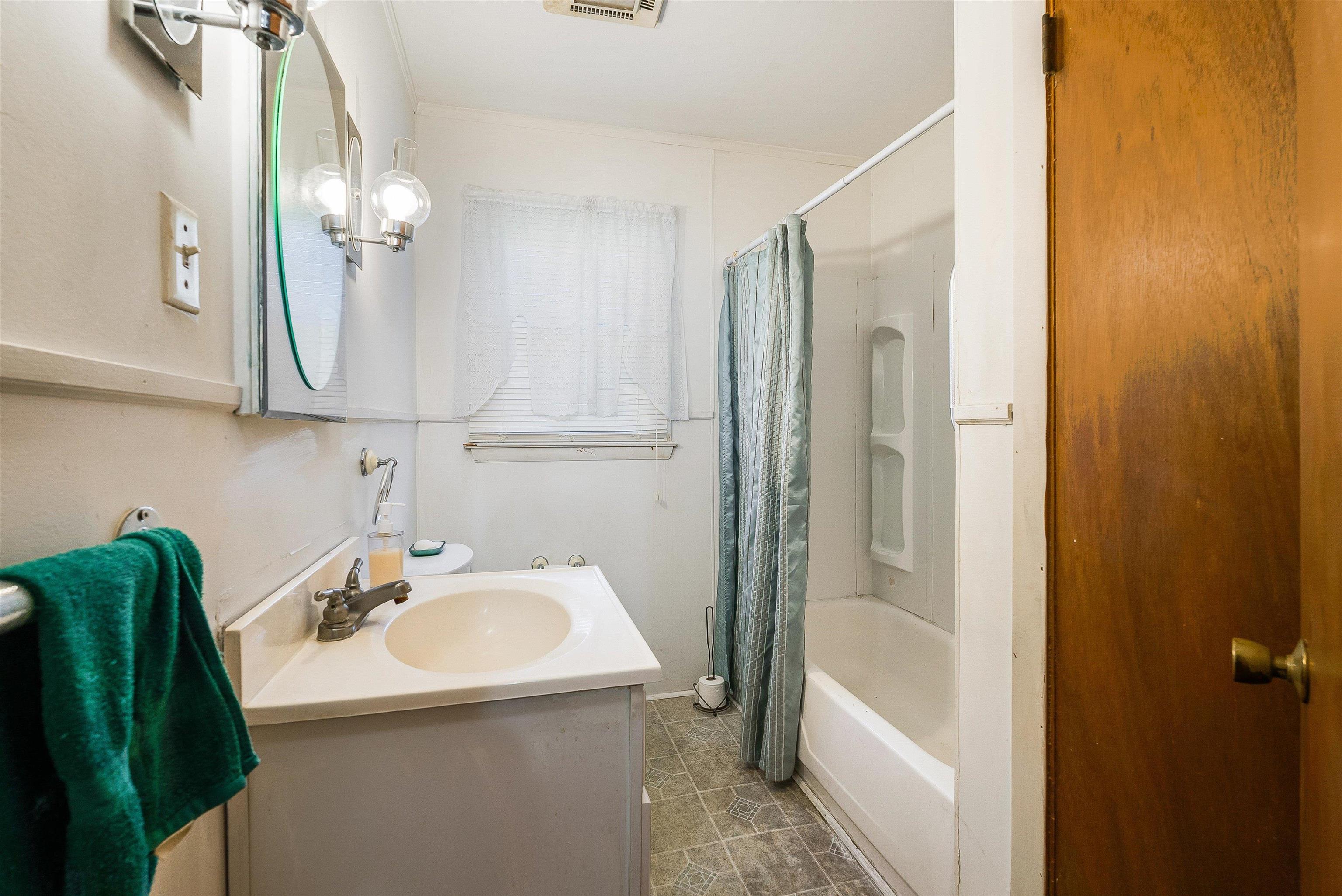 13 JEFF GORDON'S LN, GOSHEN, Virginia 24439, 3 Bedrooms Bedrooms, ,1 BathroomBathrooms,Residential,13 JEFF GORDON'S LN,670291 MLS # 670291