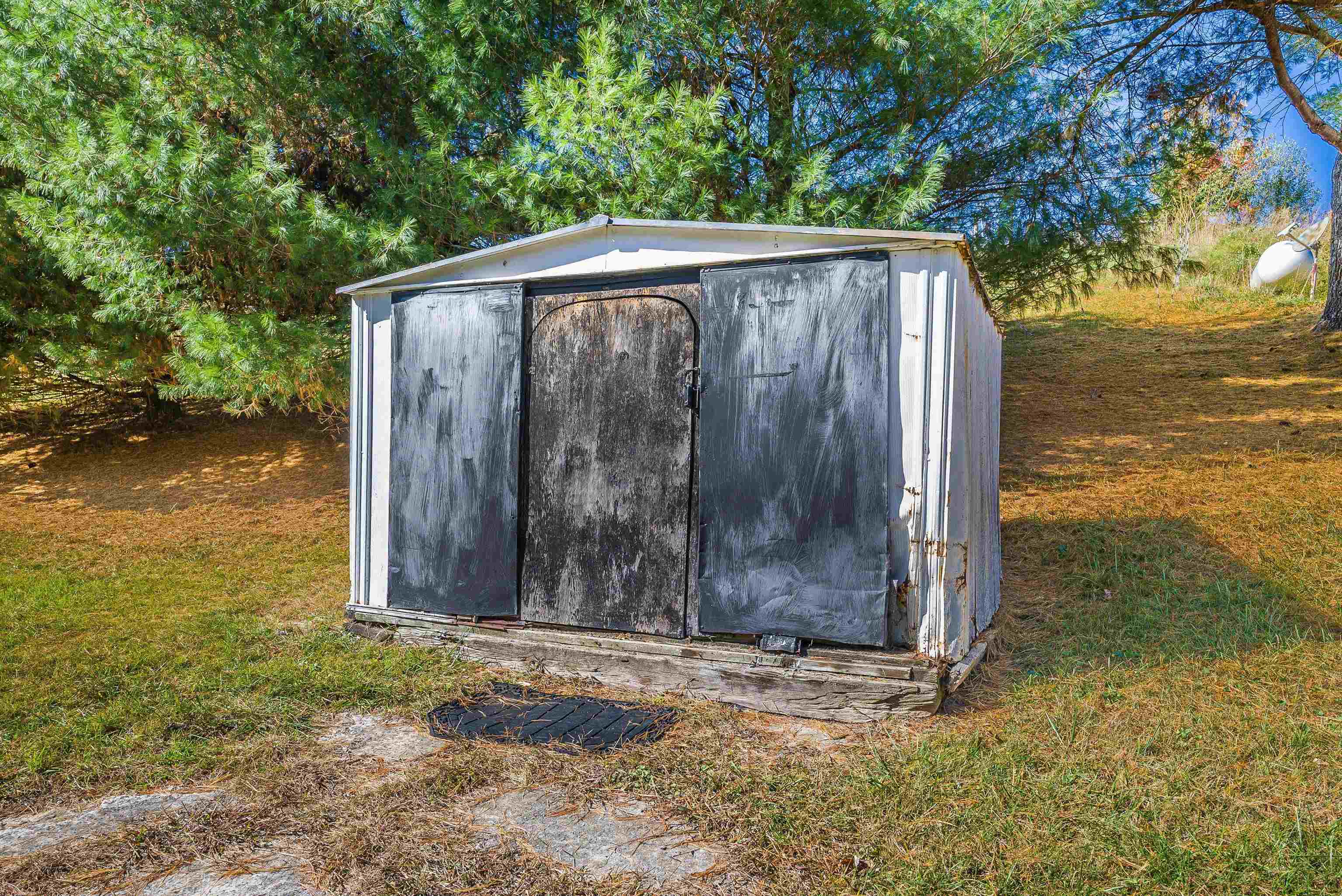 13 JEFF GORDON'S LN, GOSHEN, Virginia 24439, 3 Bedrooms Bedrooms, ,1 BathroomBathrooms,Residential,13 JEFF GORDON'S LN,670291 MLS # 670291